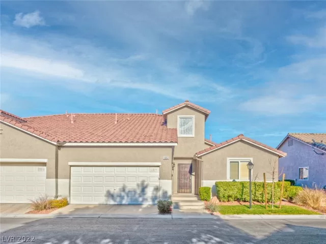 MLS: 2361871 Condo For Sale