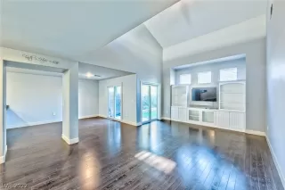 Photo #1: 2361871 Listing 