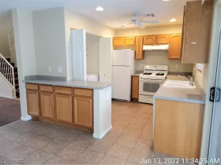 Photo #5: 2361876 Listing 