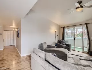 Photo #1: 2361884 Listing