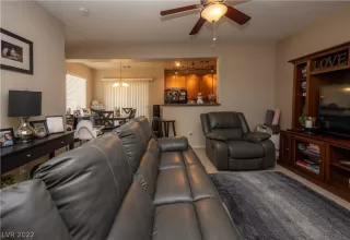 Photo #2: 2361887 Listing 