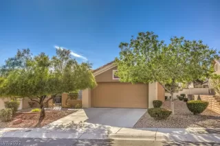 Photo #2: 2361897 Listing