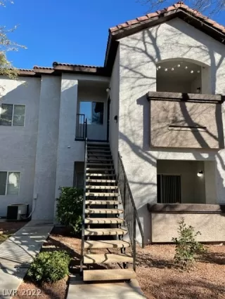 Photo #1: 2361900 Listing 