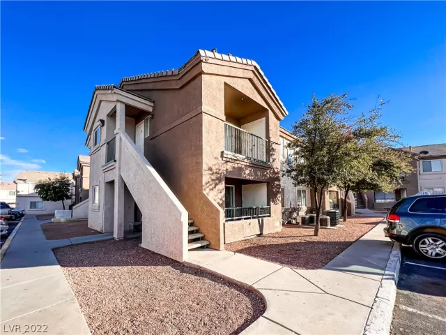 MLS: 2361918 Condo For Sale