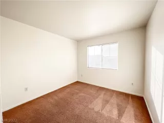 Photo #5: 2361918 Listing 