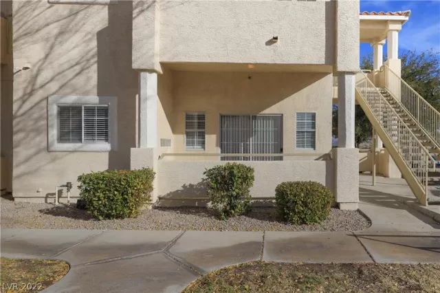 MLS: 2361922 Condo For Sale