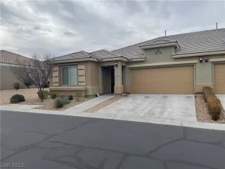 Photo #1: 2361937 Listing 