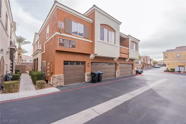 MLS: 2361976 Condo For Sale