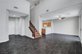 Photo #3: 2361991 Listing