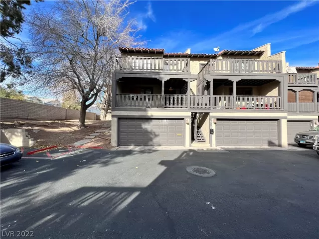 MLS: 2362015 Condo For Sale