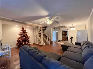 Photo #2: 2362015 Listing 