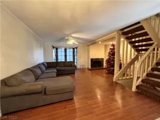 Photo #3: 2362015 Listing 