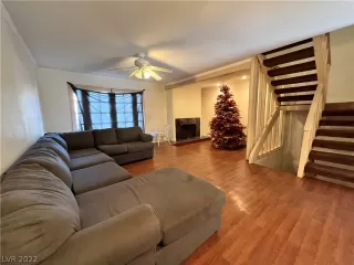 Photo #5: 2362015 Listing 