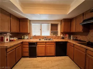 Photo #6: 2362015 Listing 