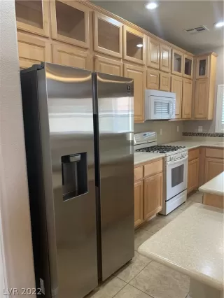 Photo #4: 2362034 Listing 