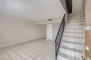 Photo #4: 2362038 Listing 