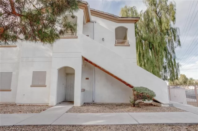 MLS: 2362057 Condo For Sale