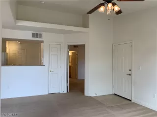 Photo #6: 2362110 Listing