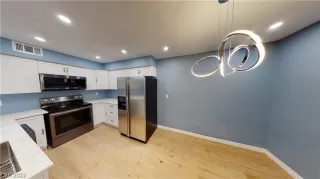 Photo #2: 2362125 Listing 