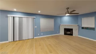 Photo #4: 2362125 Listing 