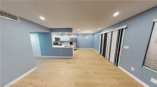 Photo #5: 2362125 Listing 