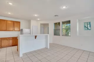 Photo #4: 2362144 Listing 