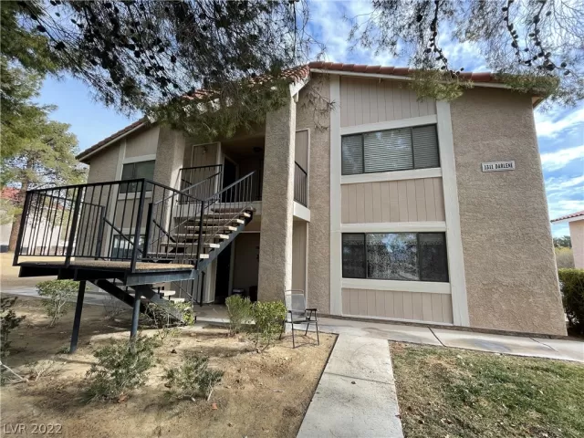 MLS: 2362166 Condo For Sale