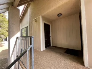 Photo #2: 2362166 Listing 