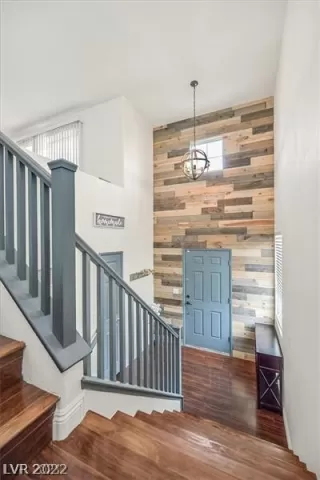 Photo #2: 2362180 Listing 