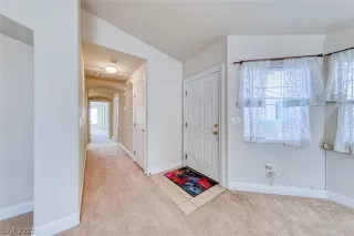 Photo #5: 2362192 Listing