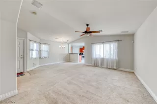 Photo #6: 2362192 Listing