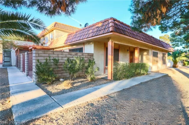 MLS: 2362205 Condo For Sale