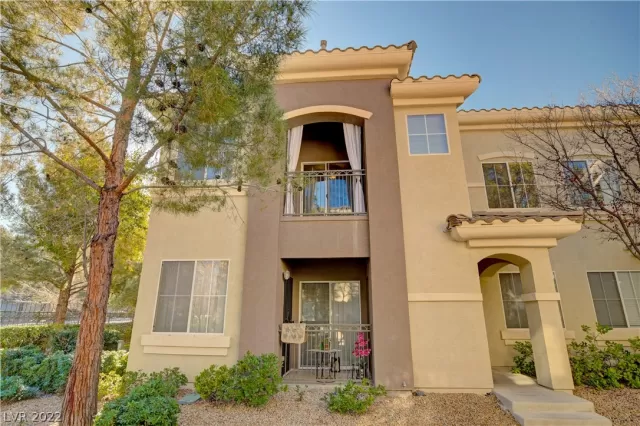 MLS: 2362207 Condo For Sale