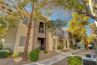 Photo #1: 2362207 Listing 