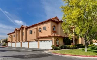 Photo #6: 2362242 Listing