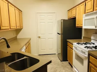 Photo #4: 2362246 Listing 