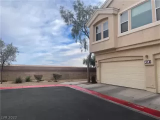 Photo #1: 2362284 Listing