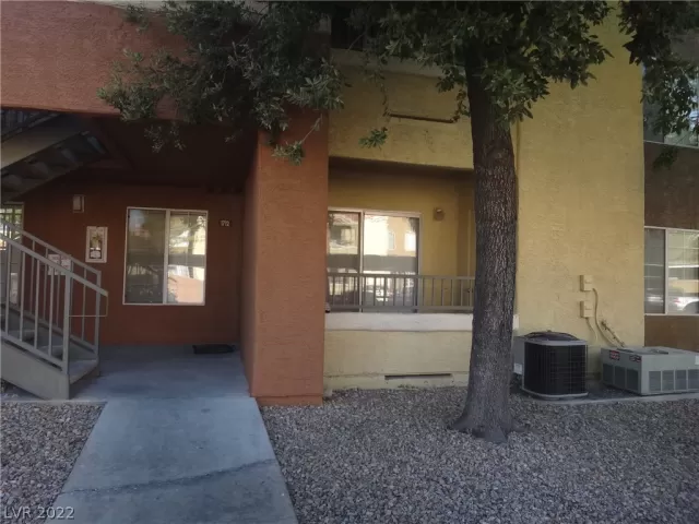 MLS: 2362293 Condo For Sale