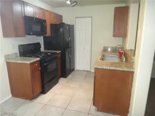 Photo #1: 2362293 Listing 