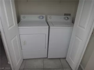 Photo #2: 2362293 Listing 