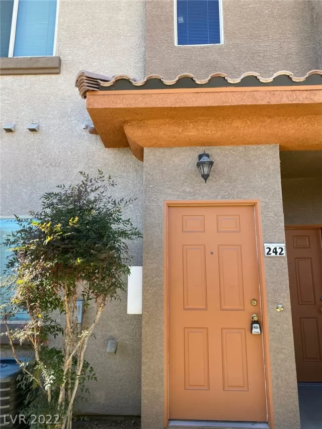 MLS: 2362319 Condo For Sale