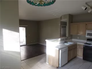 Photo #1: 2362335 Listing 