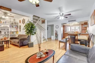 Photo #2: 2362347 Listing 