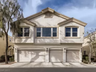 Photo #1: 2362389 Listing