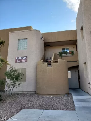 Photo #2: 2362430 Listing