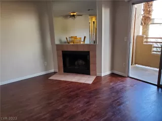 Photo #5: 2362430 Listing