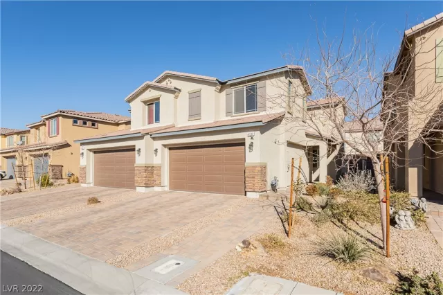 MLS: 2362443 Condo For Sale