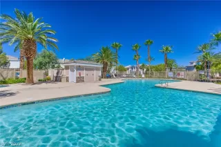 Photo #2: 2362516 Listing 