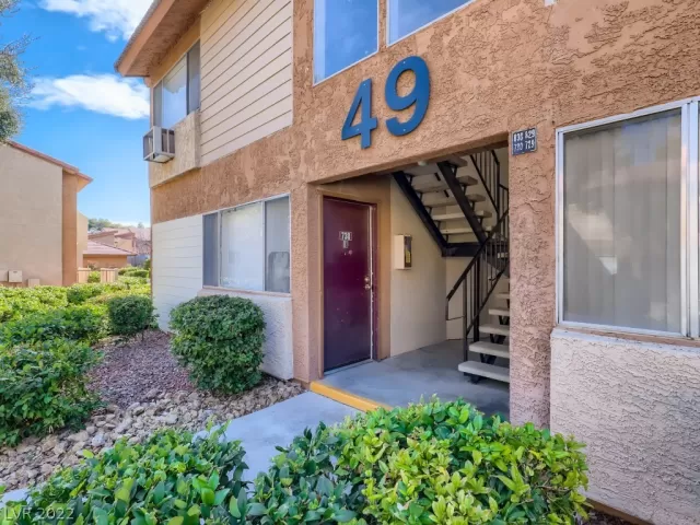 MLS: 2362560 Condo For Sale