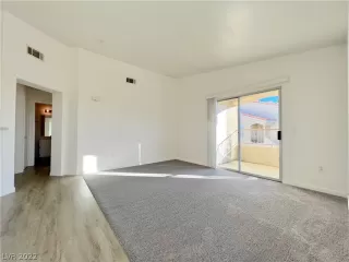 Photo #6: 2362619 Listing